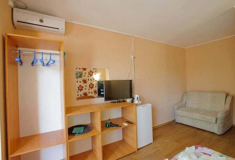 ホテル Golubaya Laguna