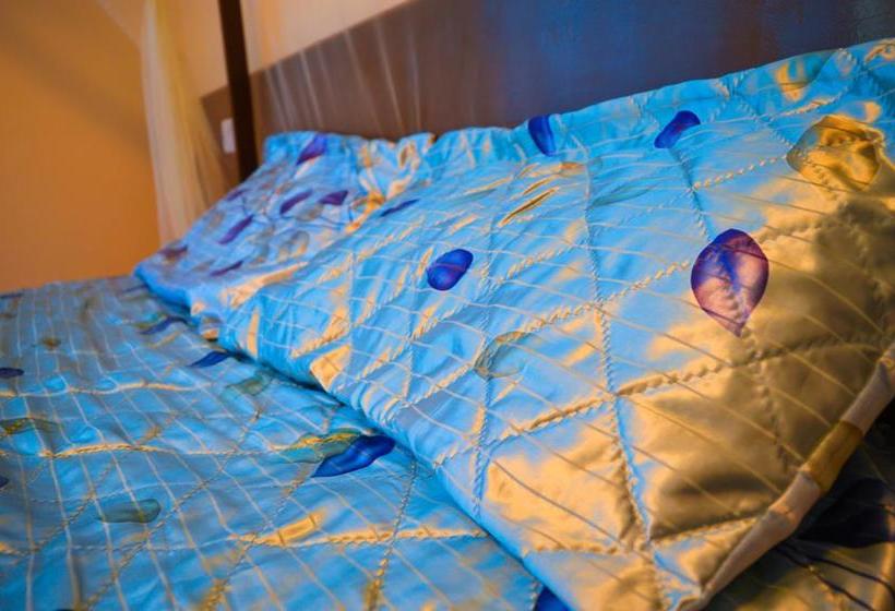 هتل Konza City Tranzit