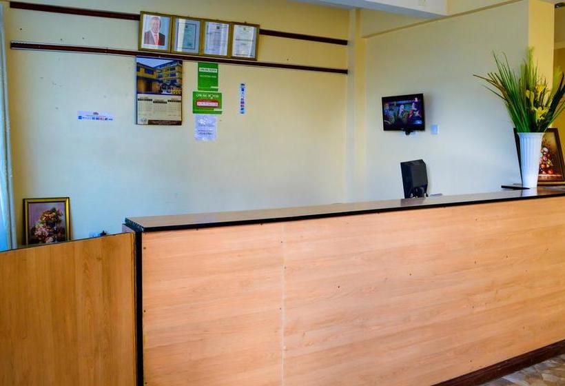 هتل Konza City Tranzit