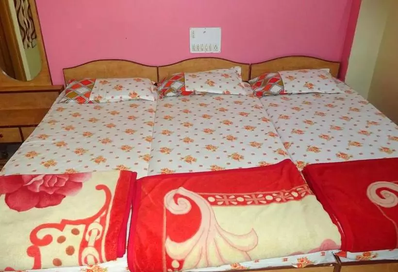 ホテル Spot On 61151 Madhuvan