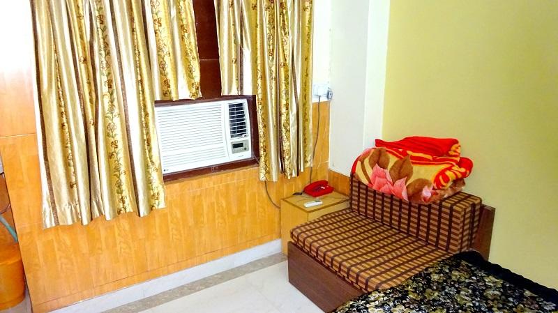 ホテル Spot On 61151 Madhuvan