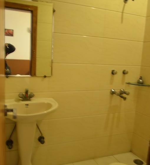 ホテル Paras Residency