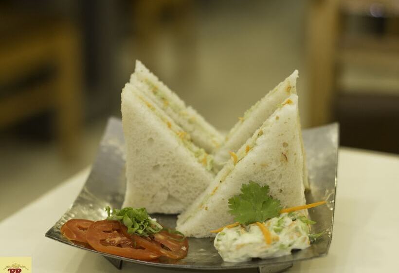 Отель Royal Rosette