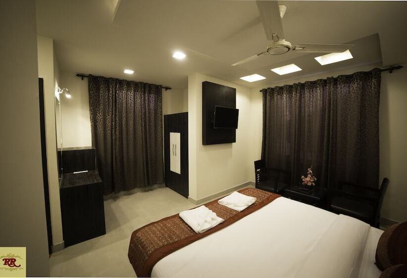 Отель Royal Rosette