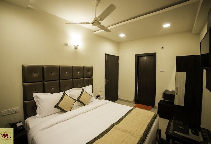 Отель Royal Rosette