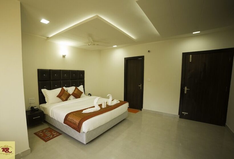 Отель Royal Rosette