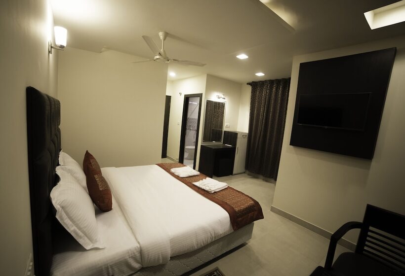 Отель Royal Rosette