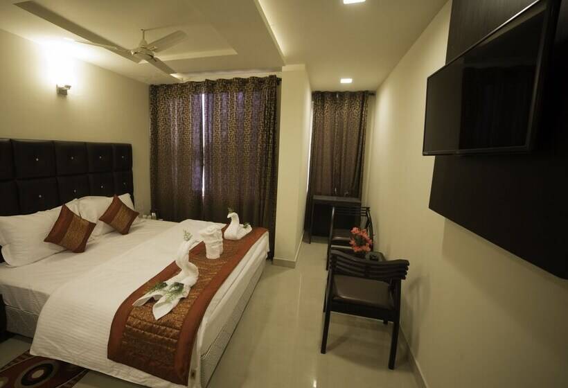 Отель Royal Rosette