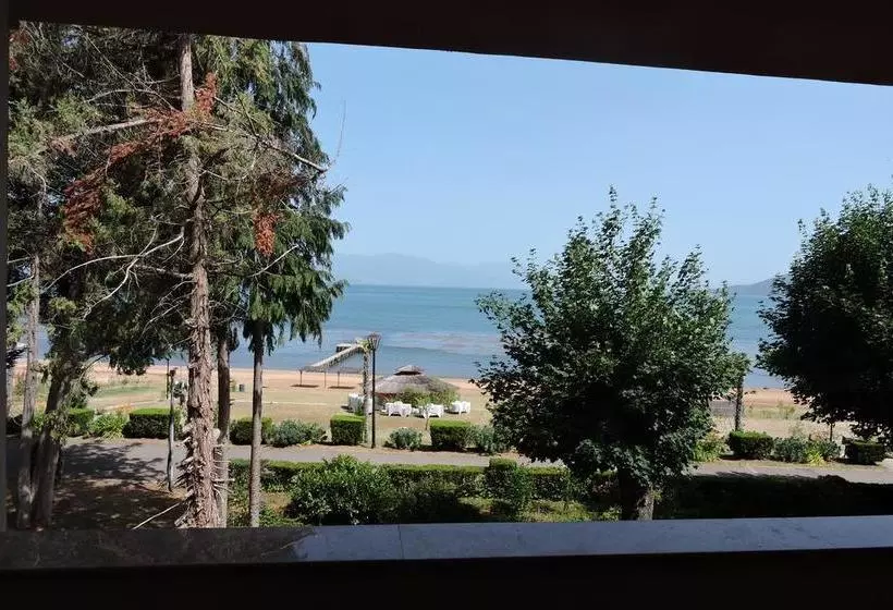 Lakeview Hotel And Resort