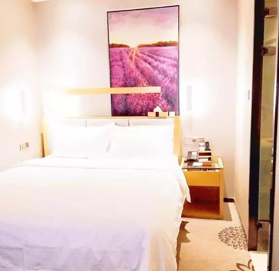 Lavande Hotel Taixing Jiangping Road