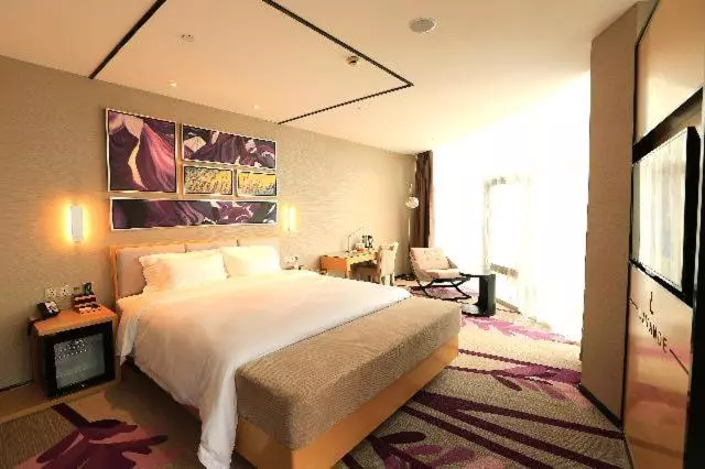 Lavande Hotel Taixing Jiangping Road