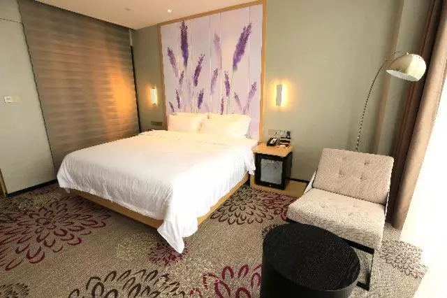 Lavande Hotel Taixing Jiangping Road