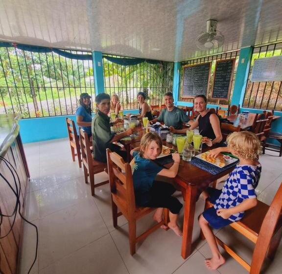 호스텔 Gitana Corcovado, Y Tour Operador