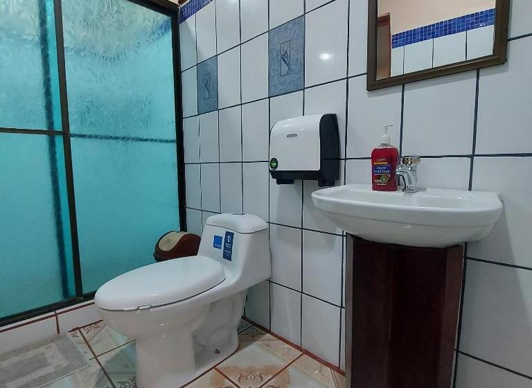 호스텔 Gitana Corcovado, Y Tour Operador