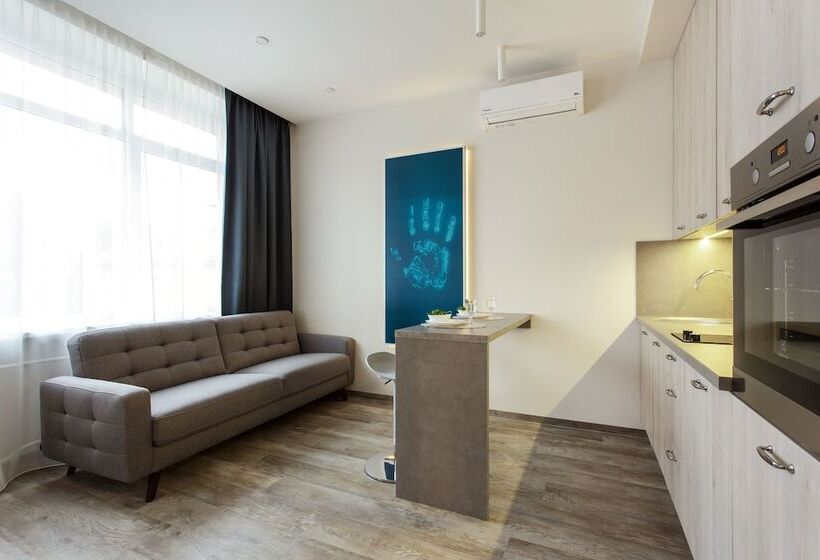 Old Town Trio Hostel Rooms