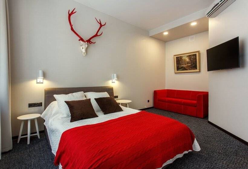 Old Town Trio Hostel Rooms