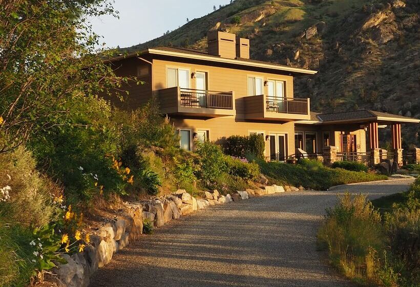 צימר Cascade Valley Inn