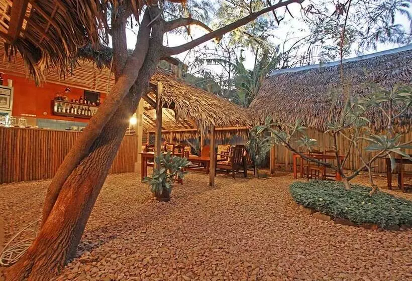 تختخواب و صبحانه Le Petit Paradis