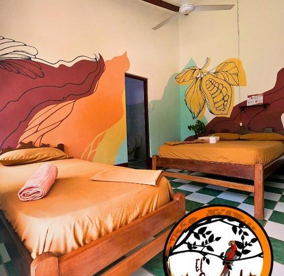 هتل El Curichal Hostel