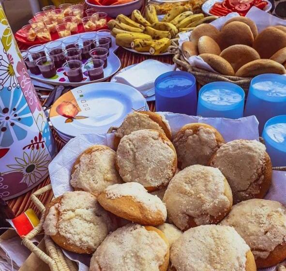 هتل El Curichal Hostel