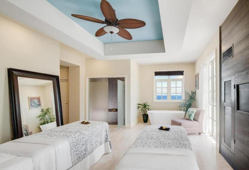 هتل Jewel Grande Montego Bay Resort And Spa