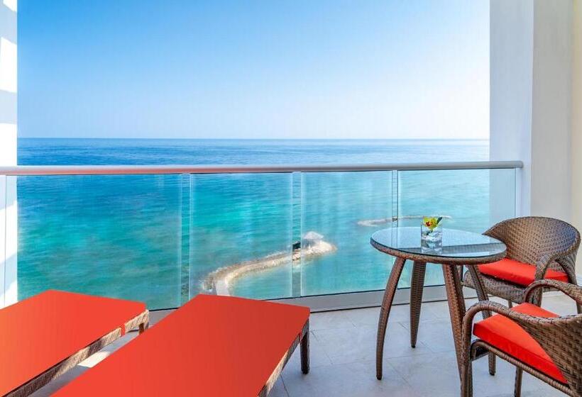 هتل Jewel Grande Montego Bay Resort And Spa
