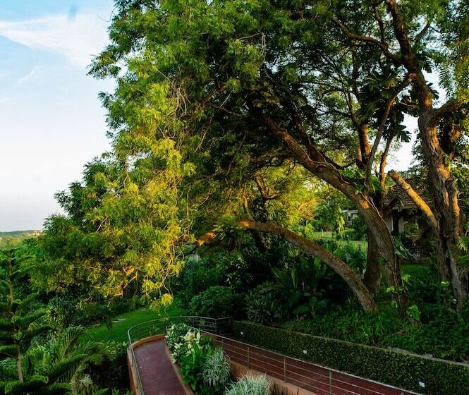 فندق Ridge Royal