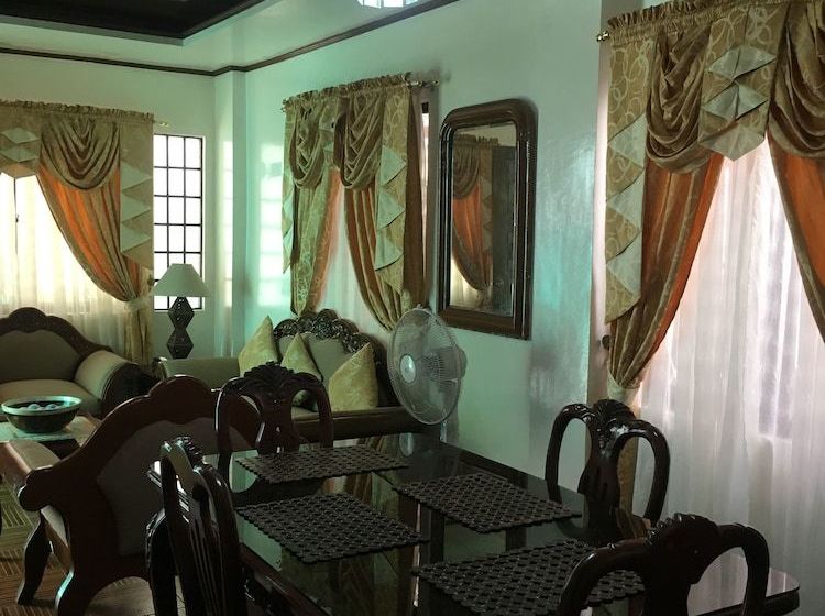 Joyful Island Hostel Mactan Beach