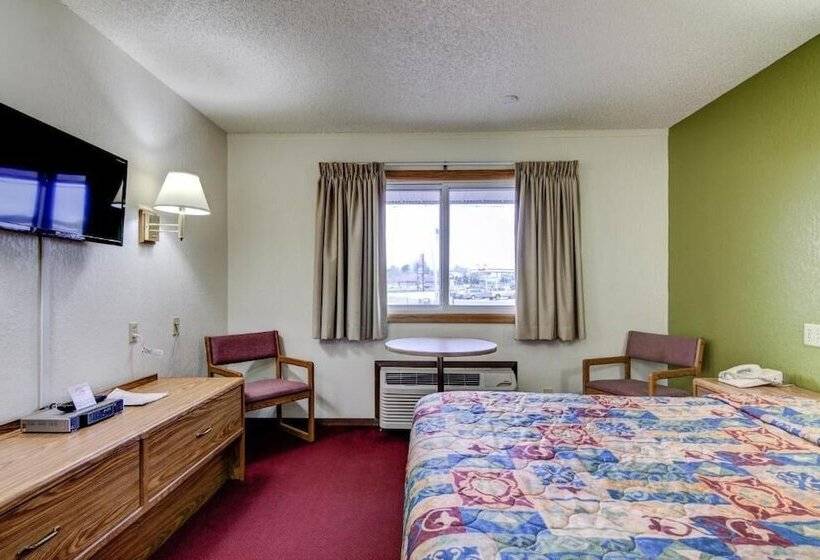 فندق على الطريق Bloomer Inn & Suites