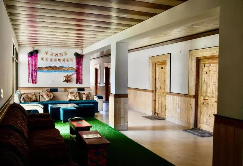 ベッドアンドブレックファースト Grand Himalaya Homestay Ladakh By Lexstays