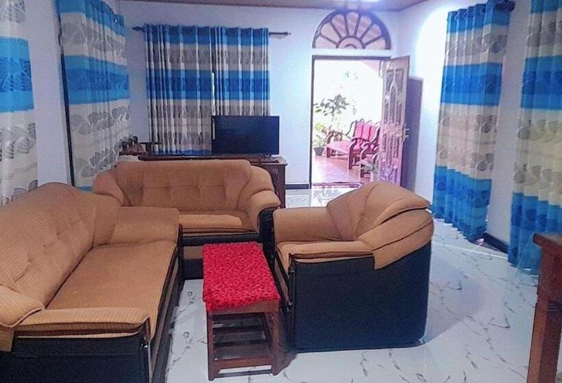 Bed and Breakfast Ovi House