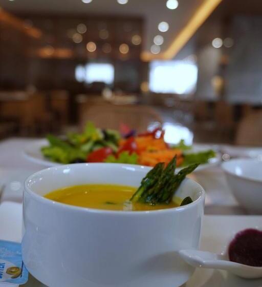 تختخواب و صبحانه Ternian