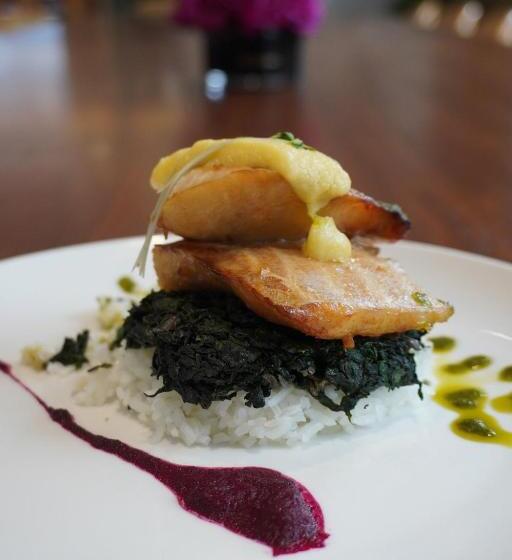 تختخواب و صبحانه Ternian