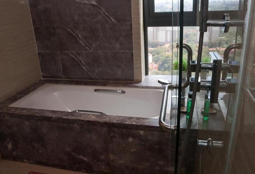 تختخواب و صبحانه Ternian