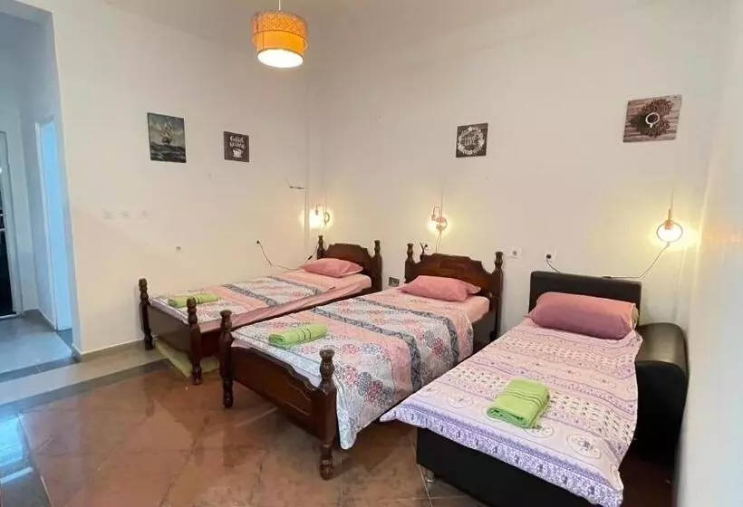 Hostel Flash Ulcinj