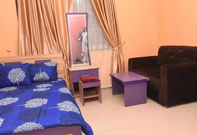 هتل کپسول Gracefield Hotel And Suites