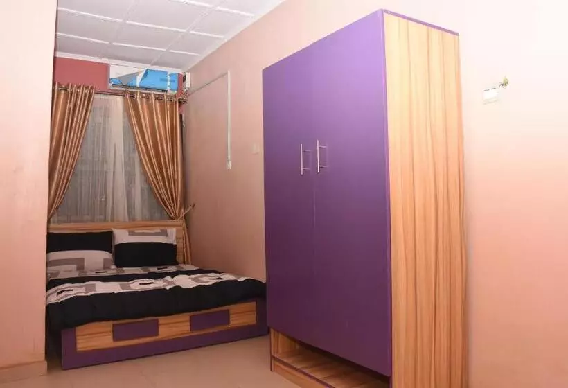 هتل کپسول Gracefield Hotel And Suites