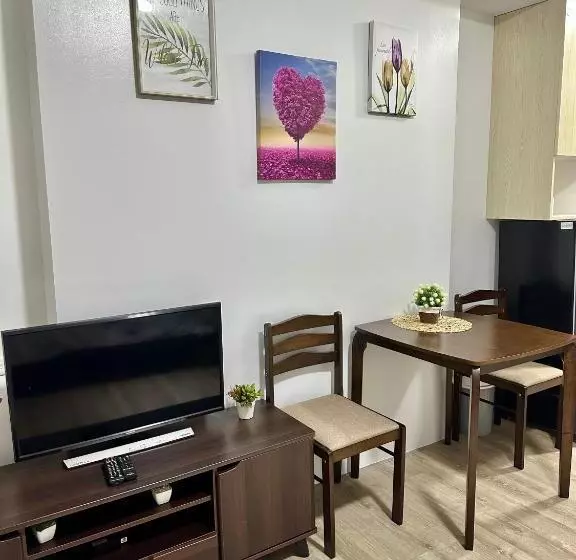 Kapselihotelli Mesavirre Garden Residences Condo Unit