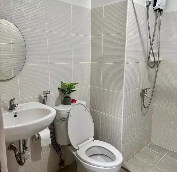 Kapselihotelli Mesavirre Garden Residences Condo Unit