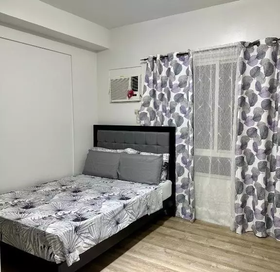 Kapselihotelli Mesavirre Garden Residences Condo Unit