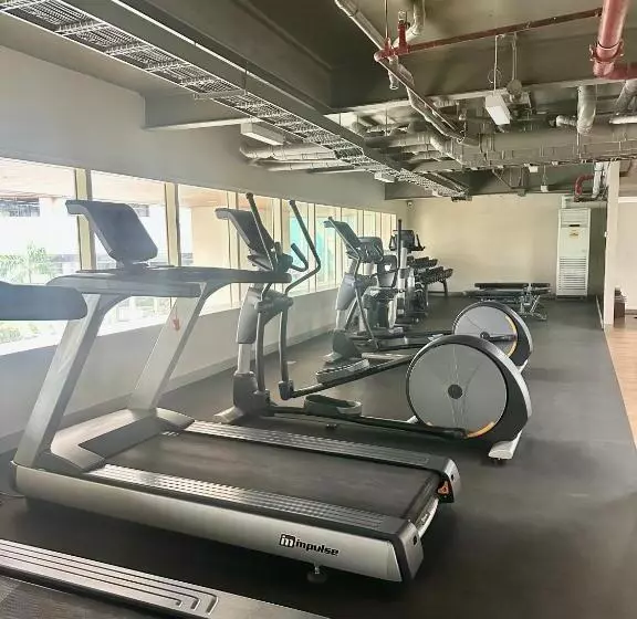 Kapselihotelli Mesavirre Garden Residences Condo Unit