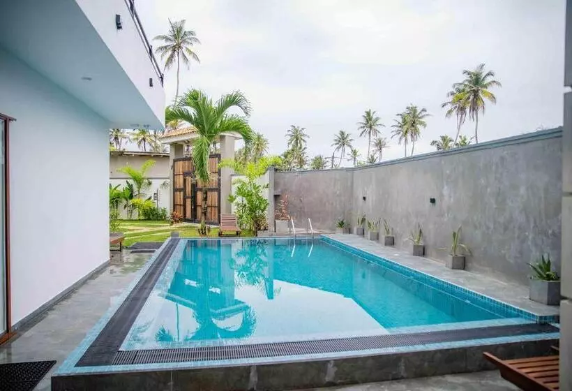 Hotelli Hirigala Beach Resort