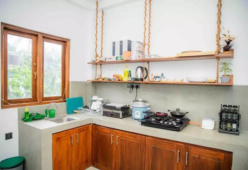 Hotelli Hirigala Beach Resort