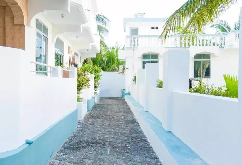 هتل Sands Inn