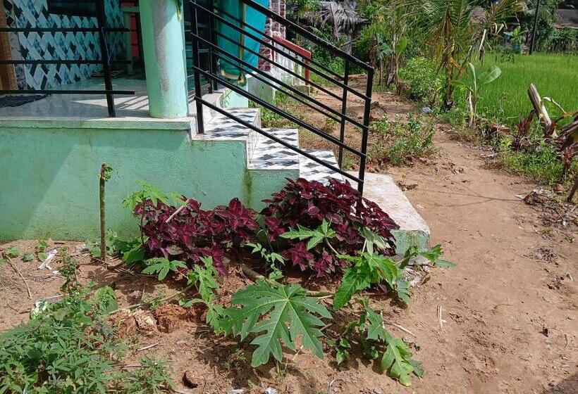 هتل Vismay Farm Stay