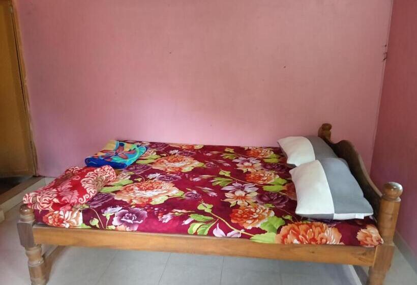 هتل Vismay Farm Stay