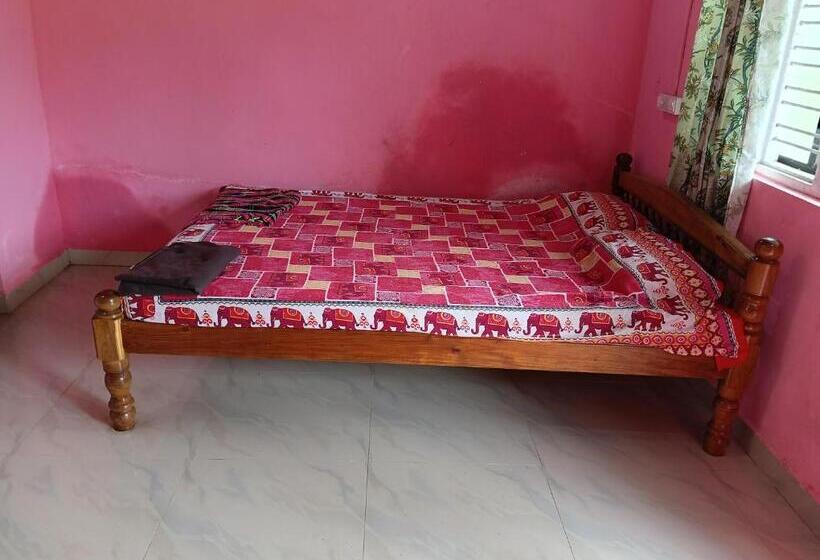 هتل Vismay Farm Stay