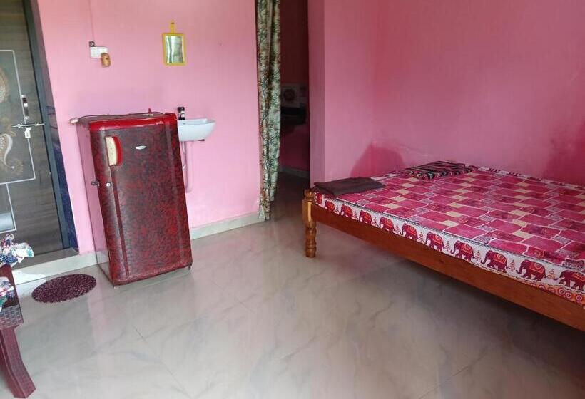 هتل Vismay Farm Stay