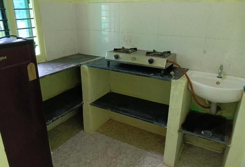 هتل Vismay Farm Stay