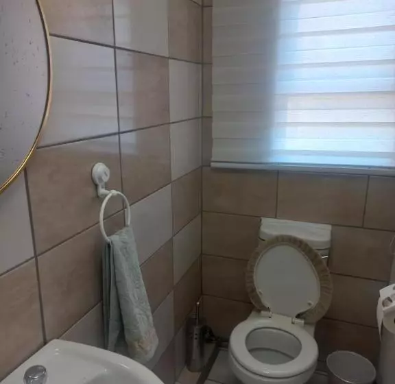 Majatalo Achimer At 44